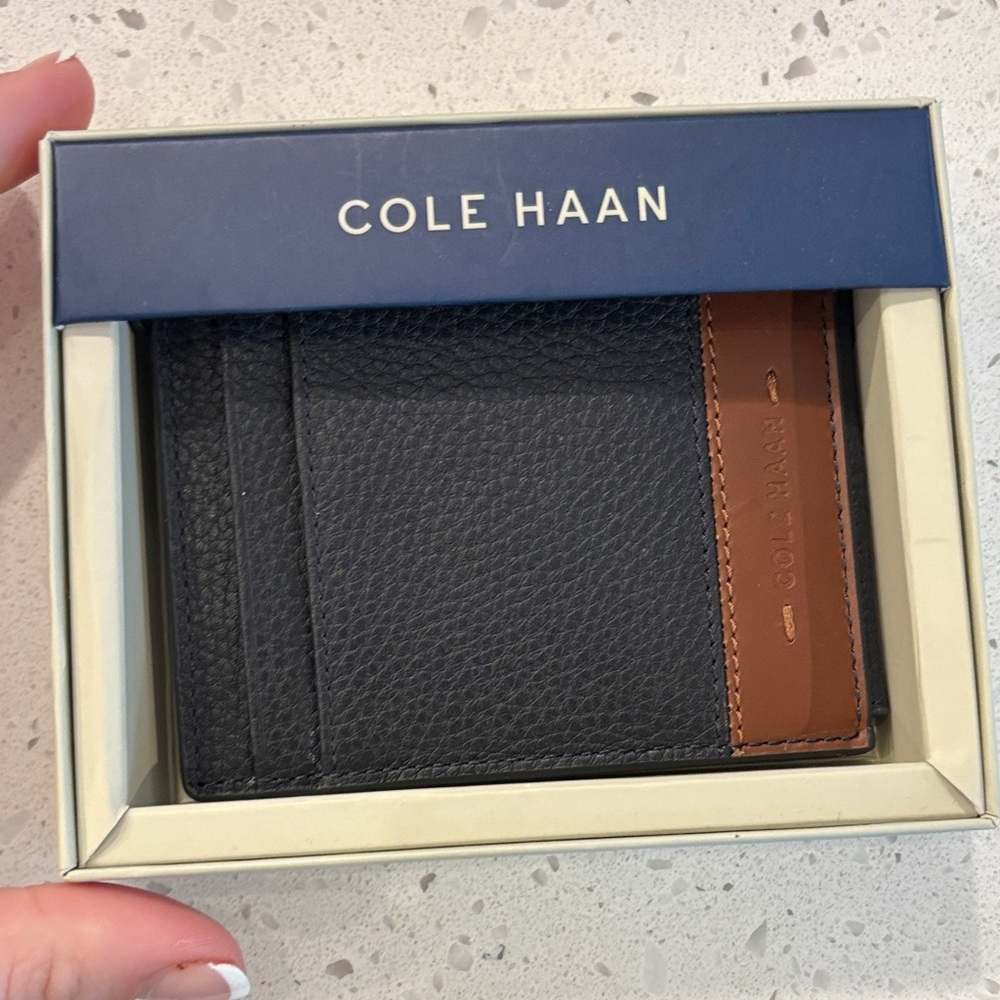 Cole Haan Black and Tan Leather Card Holder